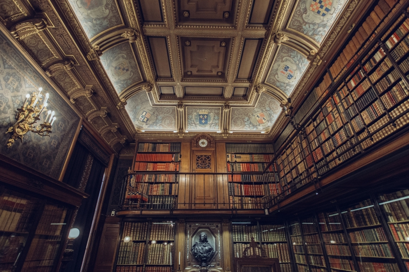 librairie-LE CASTELLET-min_library-863148